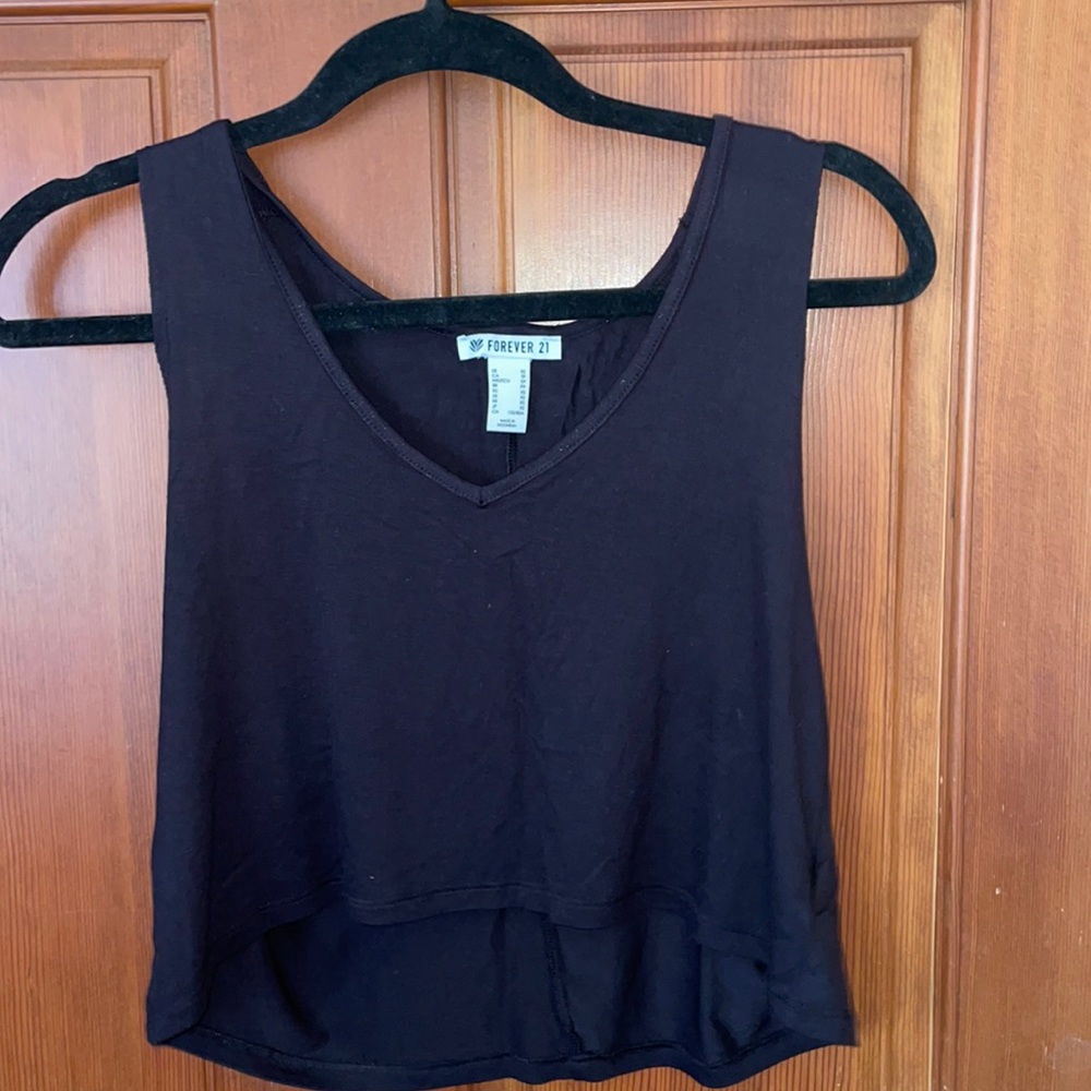 black f21 flowy top